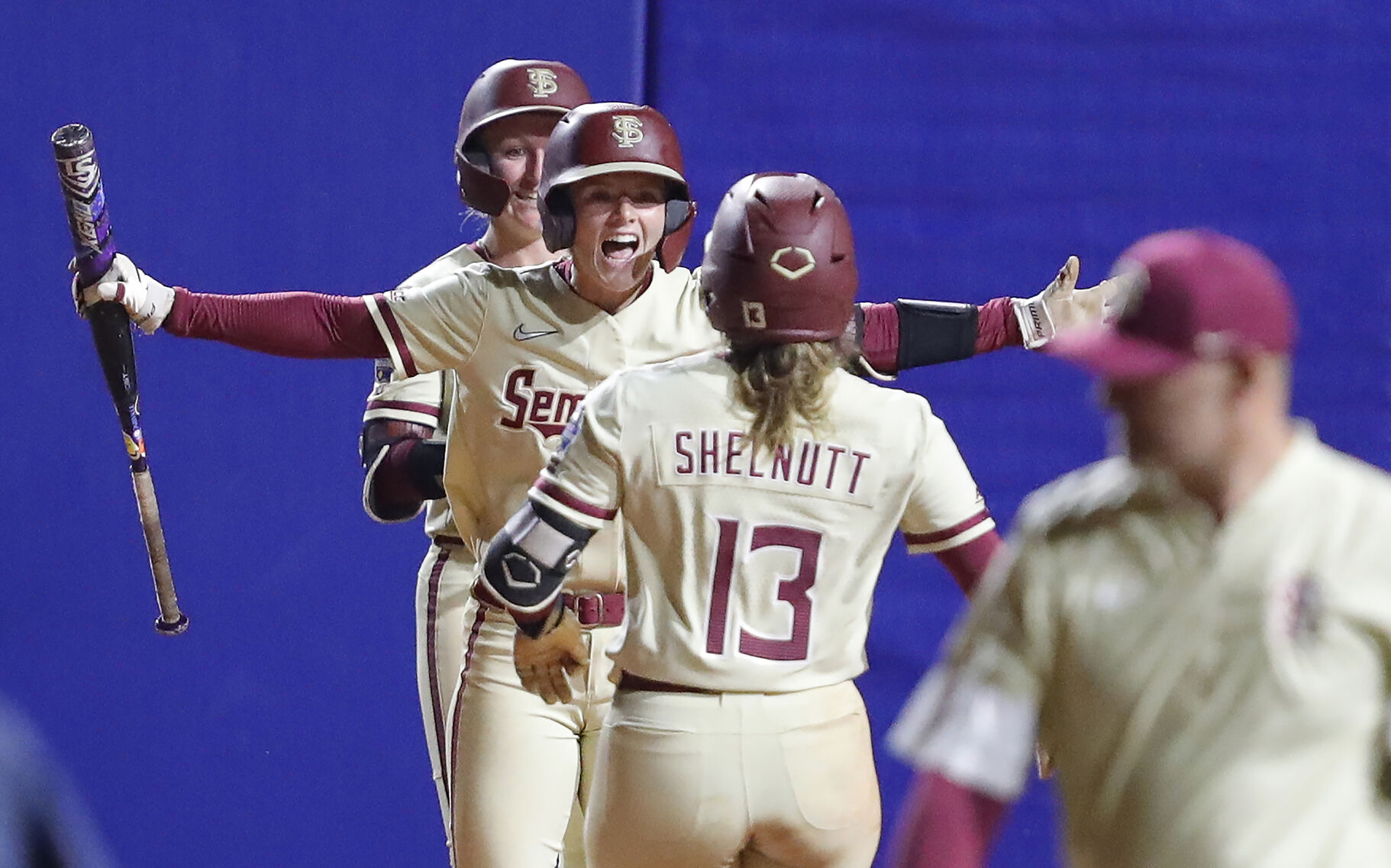 WCWS Florida Oklahoma St Softball